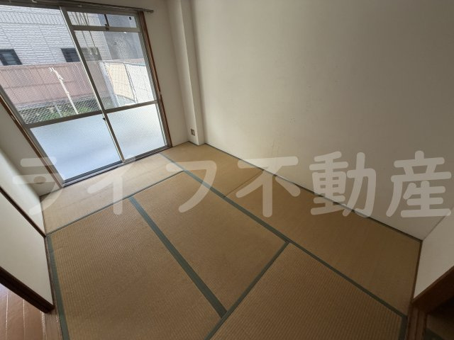 オリエントレジデンス新庄の和室