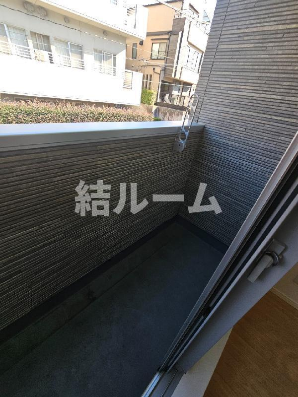 板橋区前野町３丁目のアパートのバルコニー