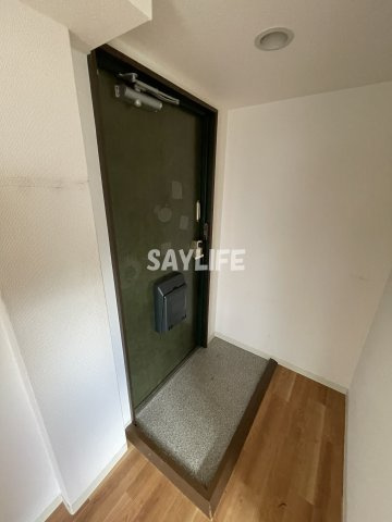 鶴見ベルダァーⅠ番館の玄関