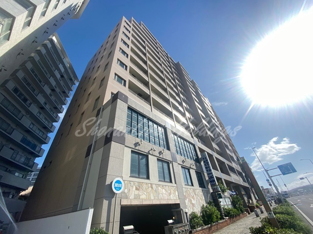 藤沢市片瀬海岸１丁目の賃貸マンション