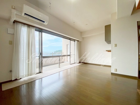 藤沢市片瀬海岸１丁目の賃貸マンションの居間・リビング