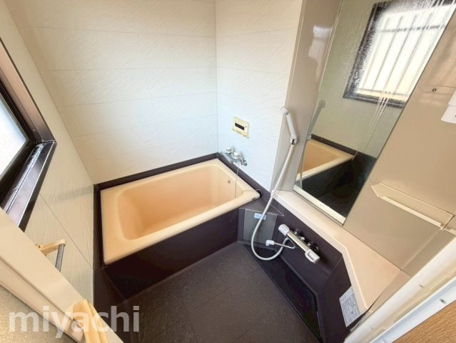 佐古八番町戸建の浴室