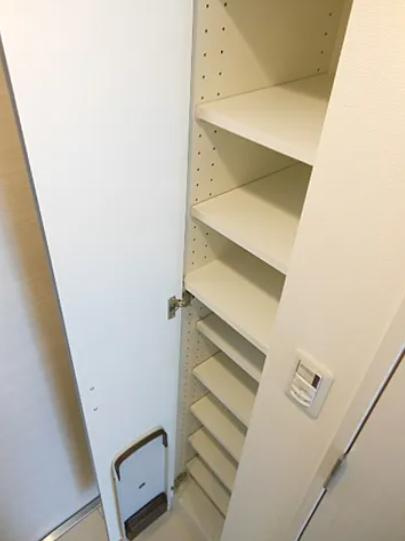 渋谷区千駄ヶ谷４丁目の賃貸マンションの収納