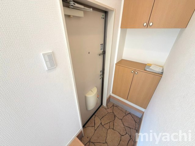 フィットセル城西の玄関