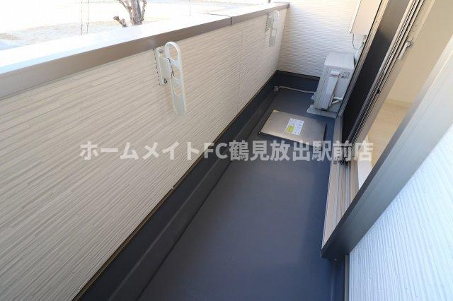 大阪市鶴見区茨田大宮４丁目のアパートのバルコニー