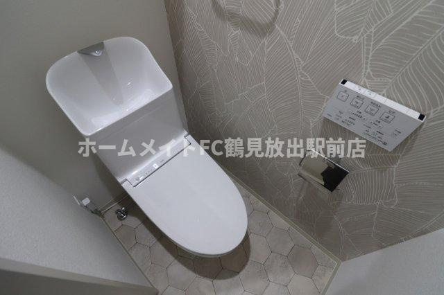 大阪市鶴見区茨田大宮４丁目のアパートのトイレ