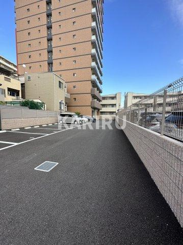 GARDENIA鶴見の駐車場