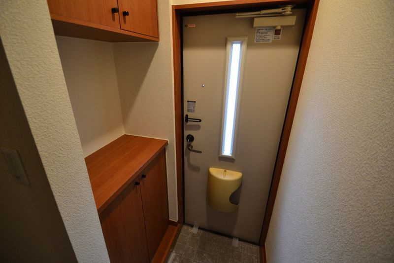 ピアッツァBの玄関|参考写真