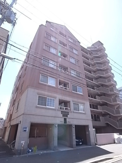 アネシスコート門口