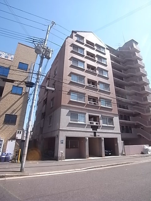 アネシスコート門口の外観