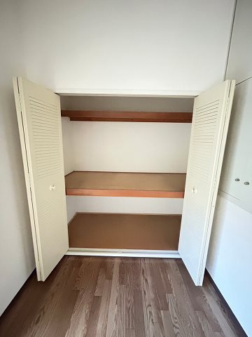 シュレスヘン南塚口の収納