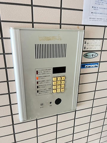 シュレスヘン南塚口の外観