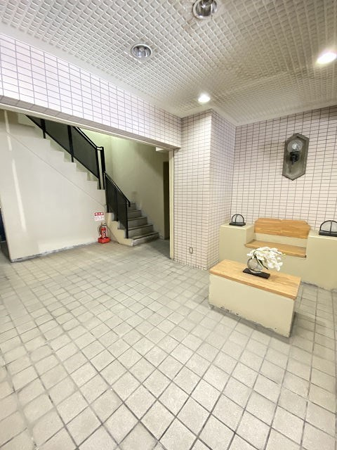 シュレスヘン南塚口のロビー