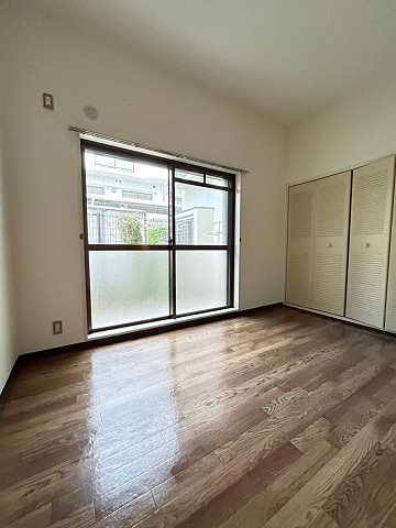 シュレスヘン南塚口の寝室