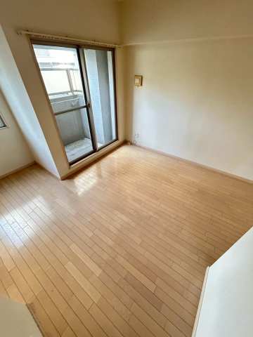 クラウンシティ本山の寝室