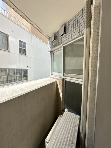 大阪市中央区瓦町３丁目の賃貸マンションのバルコニー