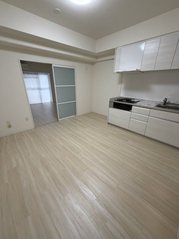 ハートフル湊川1号棟の居間・リビング