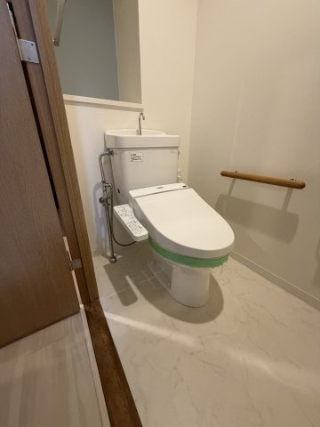 ハートフル湊川1号棟のトイレ