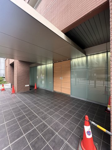 クロスレジデンス大阪新町の外観