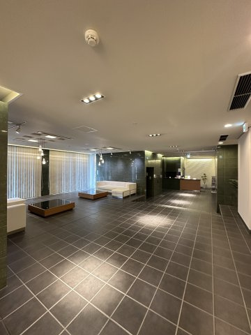 クロスレジデンス大阪新町の外観