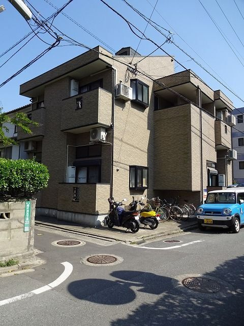 ピュア姪浜参番館の外観