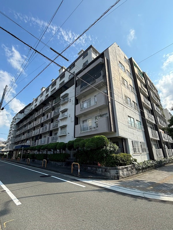 南博多パールシャトーの外観