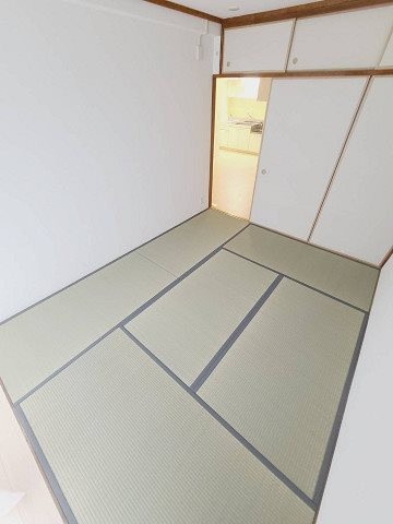 UR武庫川 12号棟の寝室