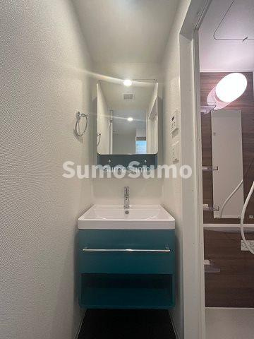 セレニテ本町東リアンの洗面所