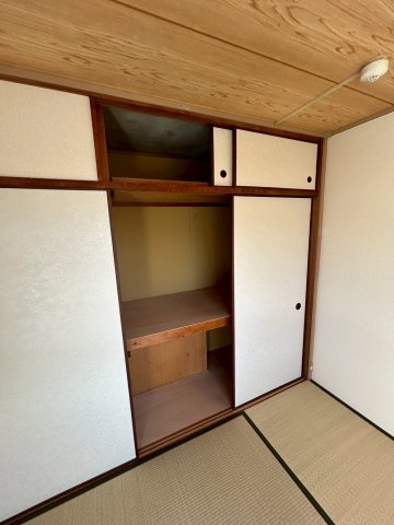芦屋浜高層（若葉） 1号棟の収納