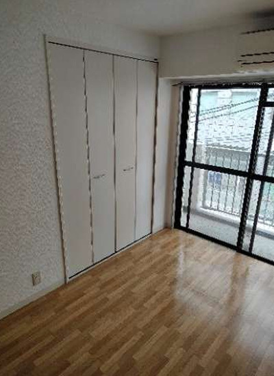 東梅田レジデンス小島 の寝室