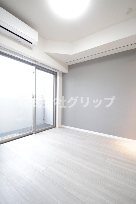 ラティエラ西横浜の洋室