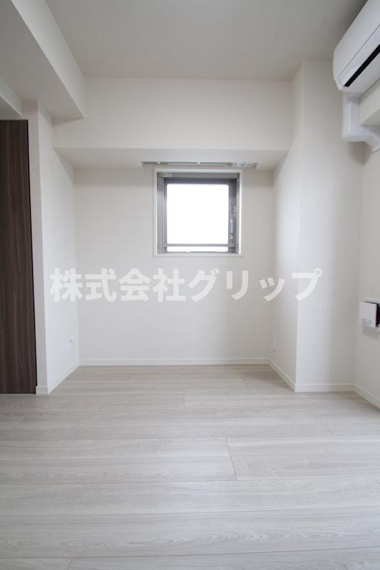 ラティエラ西横浜の洋室