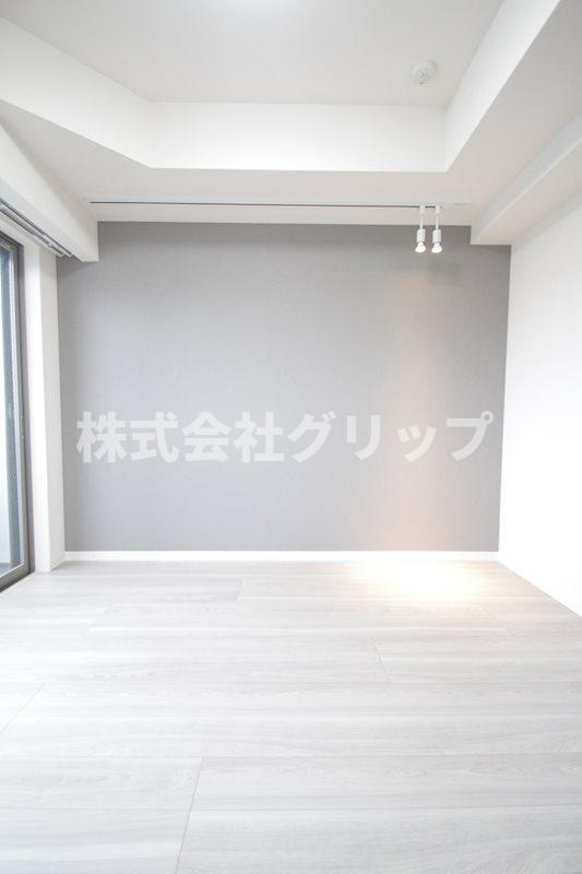 ラティエラ西横浜の洋室