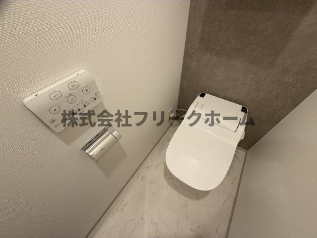 小金井市東町４丁目の賃貸マンションのトイレ