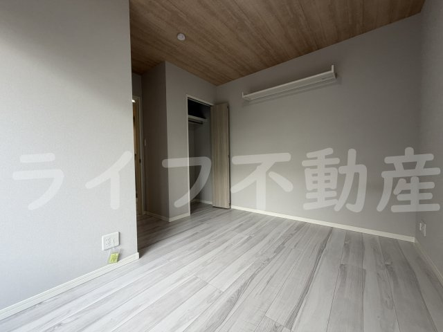 グラシアスコート荒本の居間・リビング