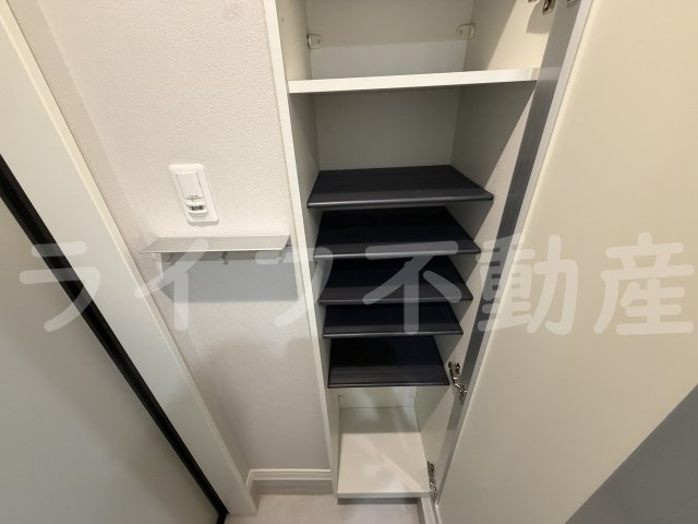 グラシアスコート荒本の収納