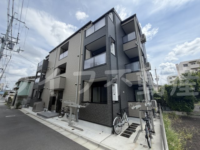 グラシアスコート荒本の外観