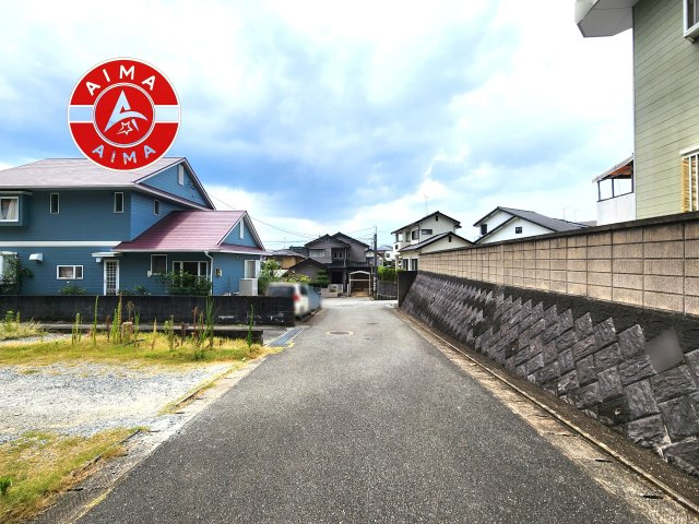 糟屋郡須恵町須恵第26-1棟（1号棟）の外観|前面道路含む現地の写真です。