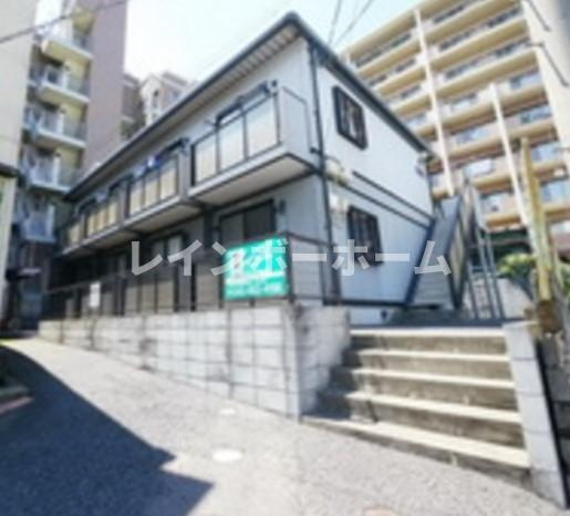 ビーライン本町のエントランス