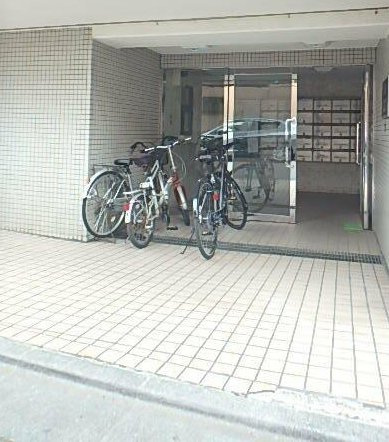 【エントランス】