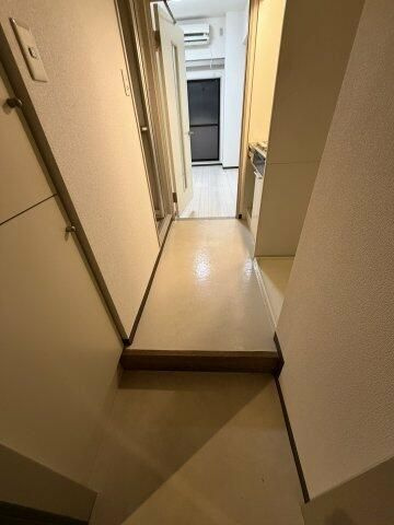 シティクレスト津田沼の玄関
