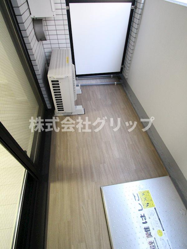 メインステージ東神奈川のバルコニー