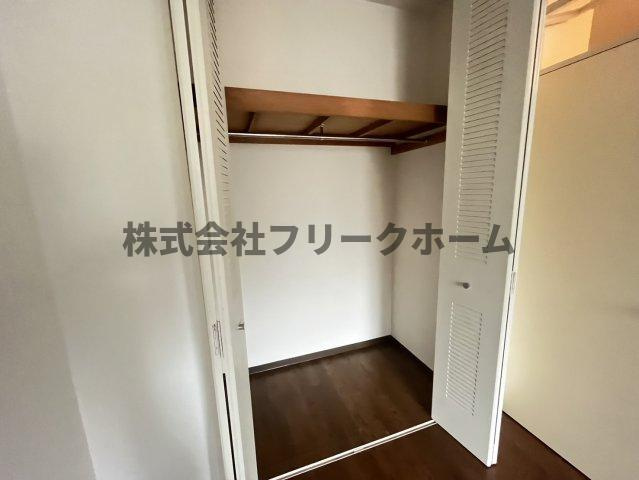 小金井市梶野町３丁目の賃貸マンションの収納