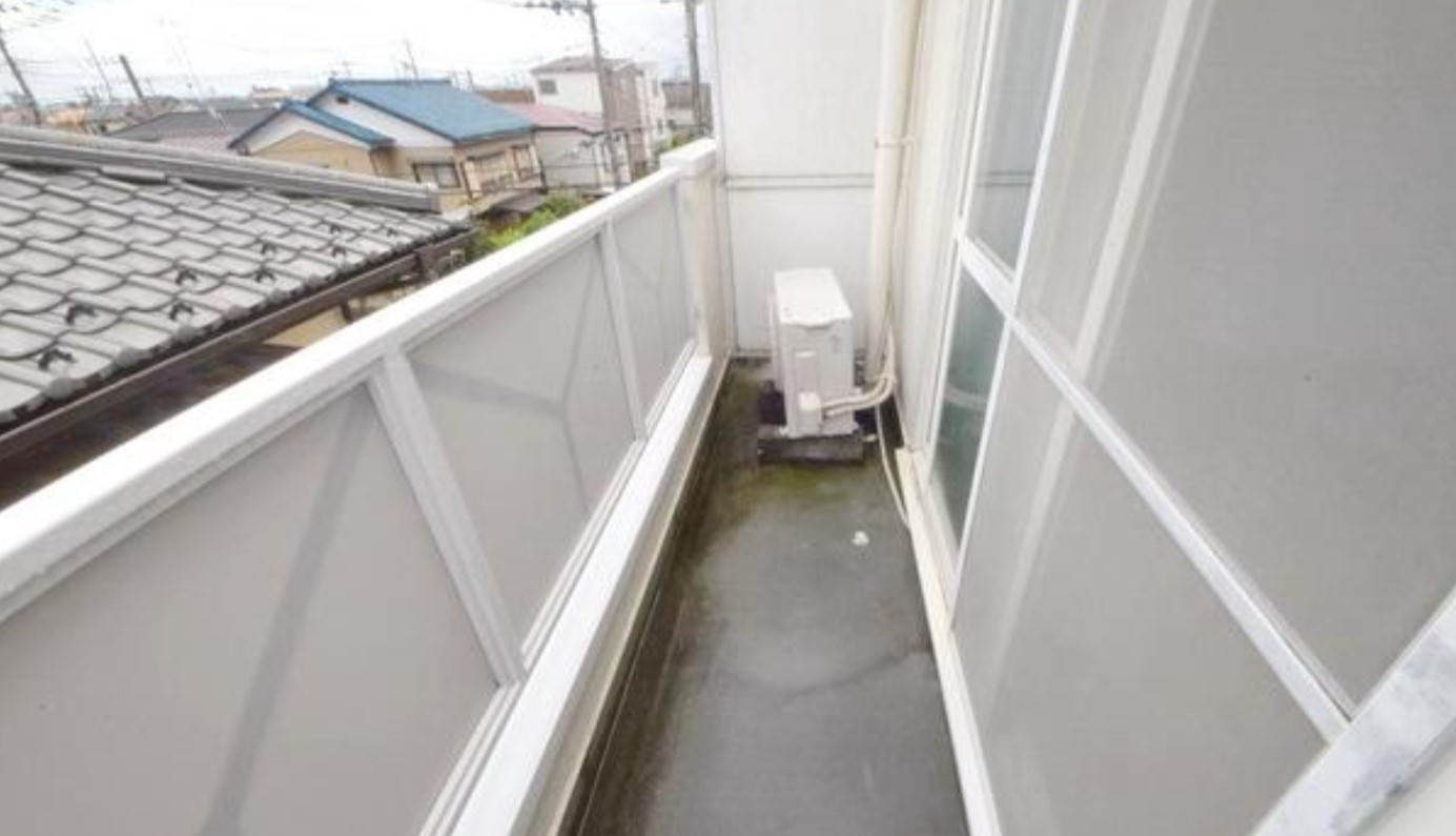 イージーハウス春日部のバルコニー