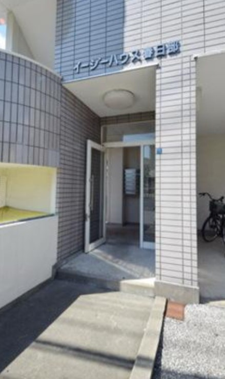 イージーハウス春日部のエントランス