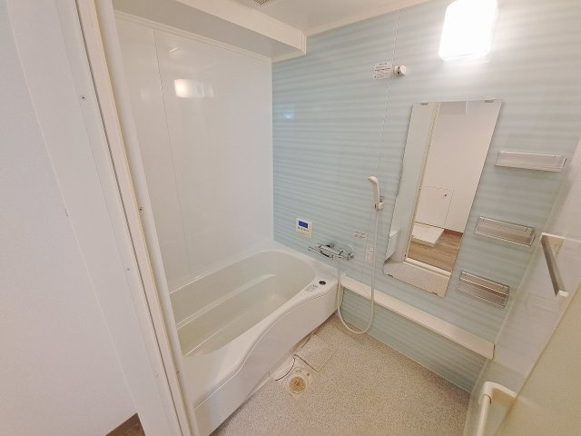 枝川ハイツの浴室