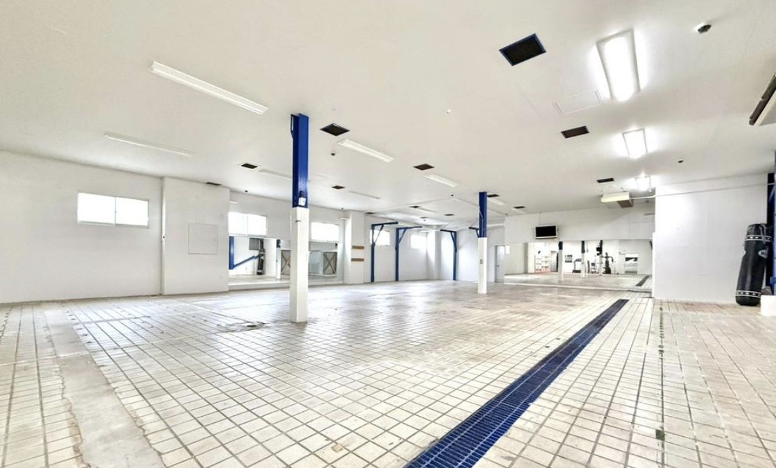 堺市西区　店舗・事務所・倉庫の内装
