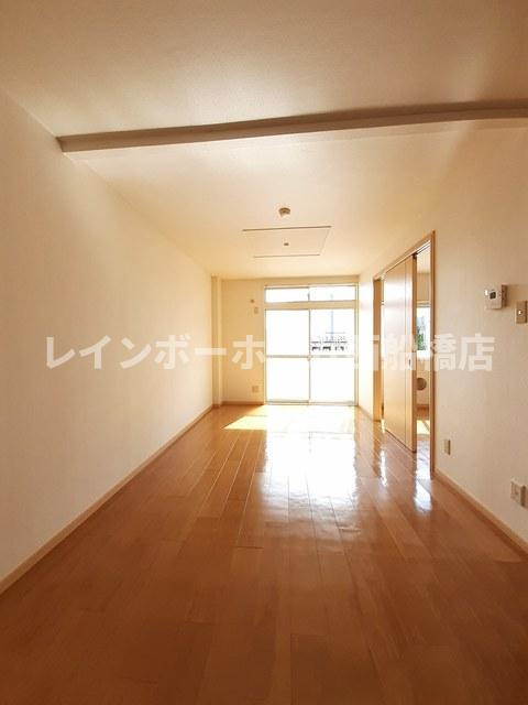 サクセス弐番館の居間・リビング