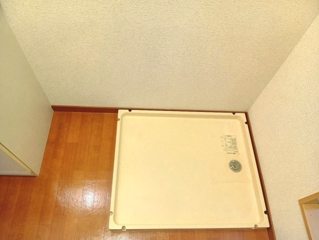 フローラ四月田A棟の洗面所|スペースが確保できる洗面所です