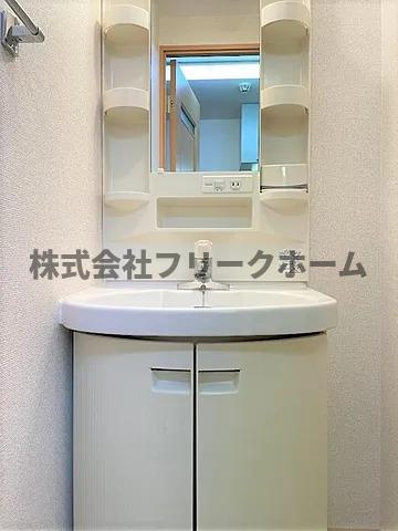 小金井市本町３丁目の賃貸マンションの洗面所
